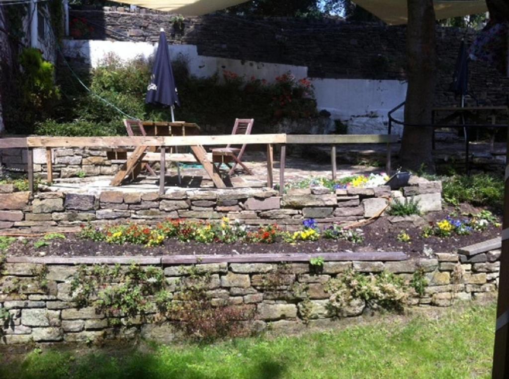 The Red Lion Inn Holmfirth Εξωτερικό φωτογραφία