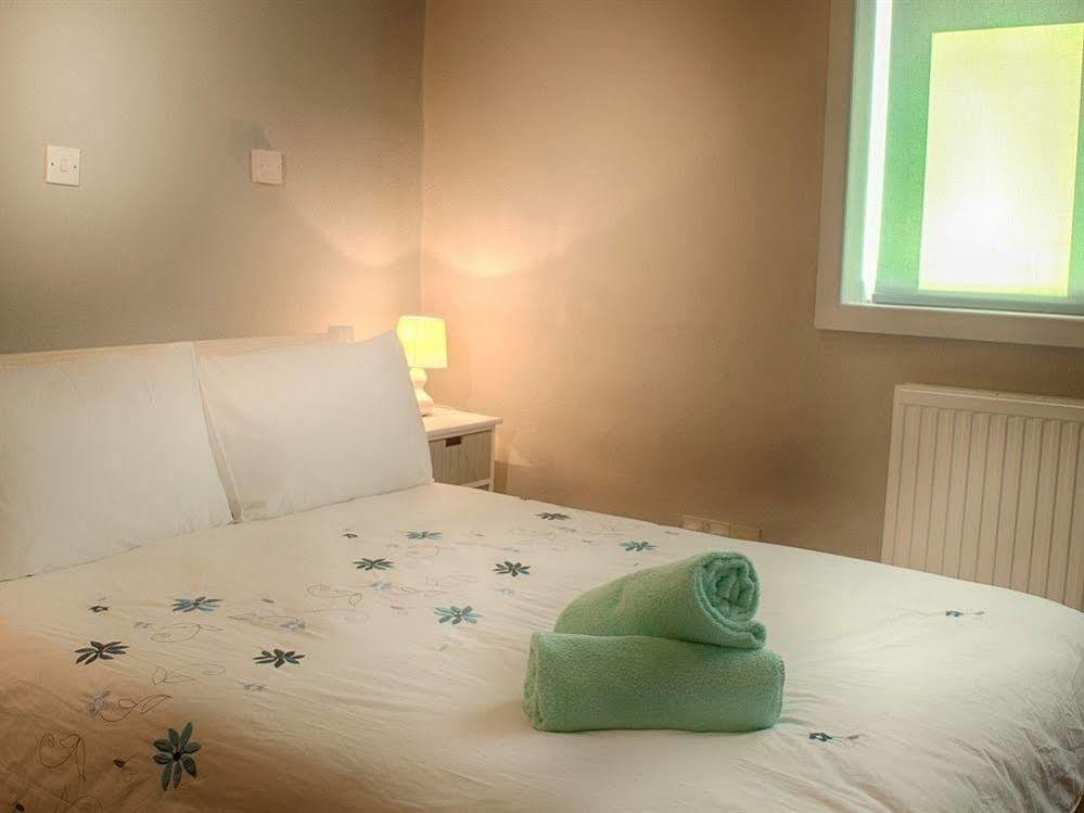 The Red Lion Inn Holmfirth Εξωτερικό φωτογραφία